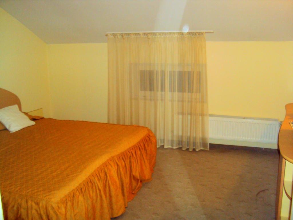 Hotel Ambassador Nagybánya Szoba fotó