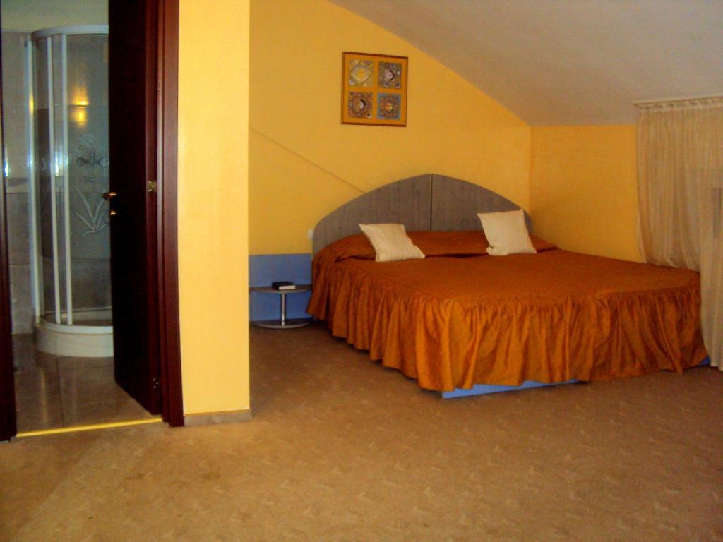 Hotel Ambassador Nagybánya Szoba fotó